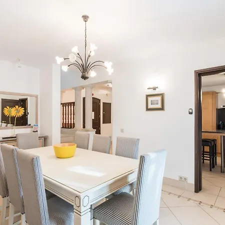Dom wakacyjny Casa Sarah-5 Star In Falesia Albufeira